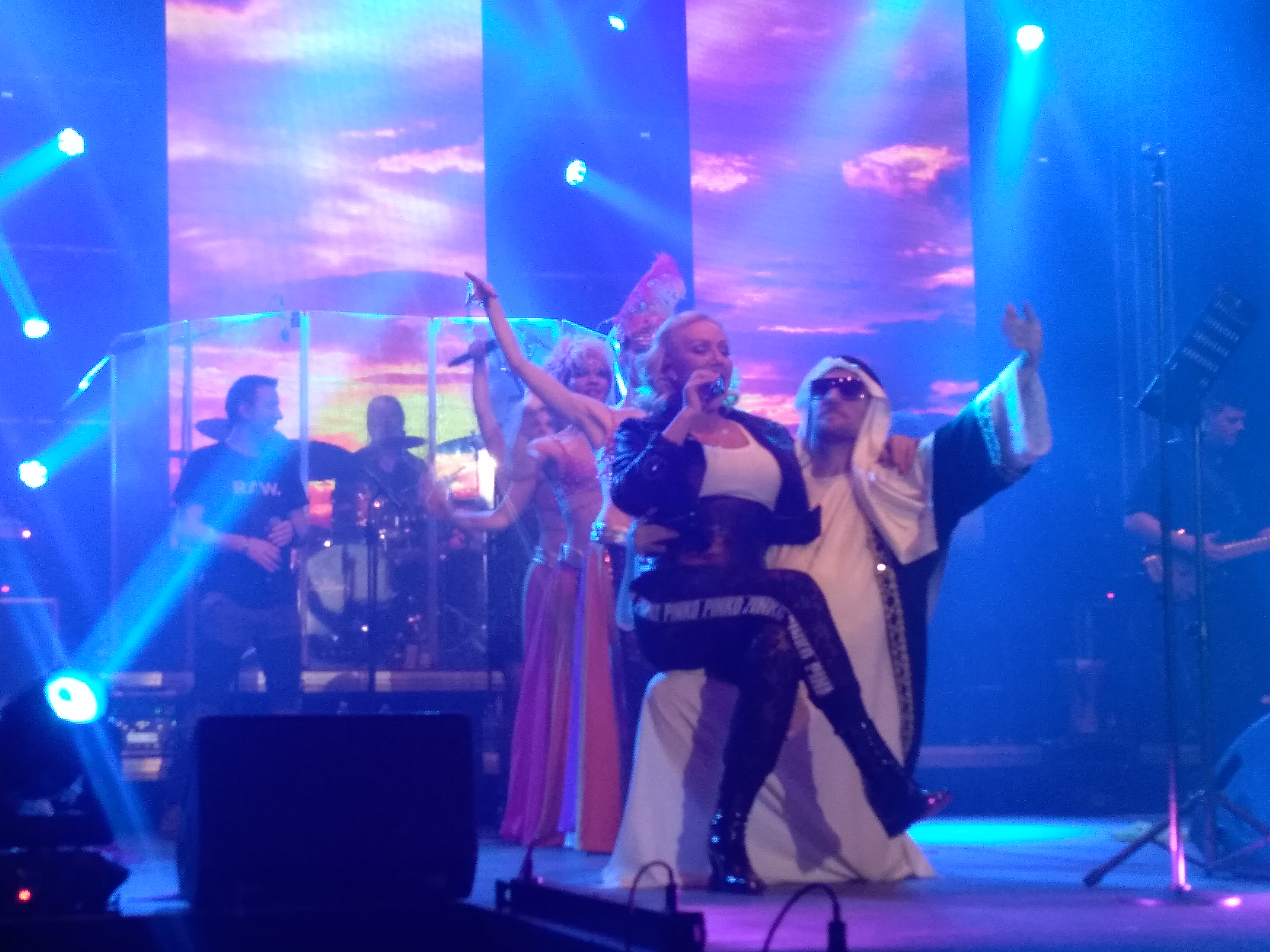 Лепа Брена одржала спектакуларан концерт у Суботици